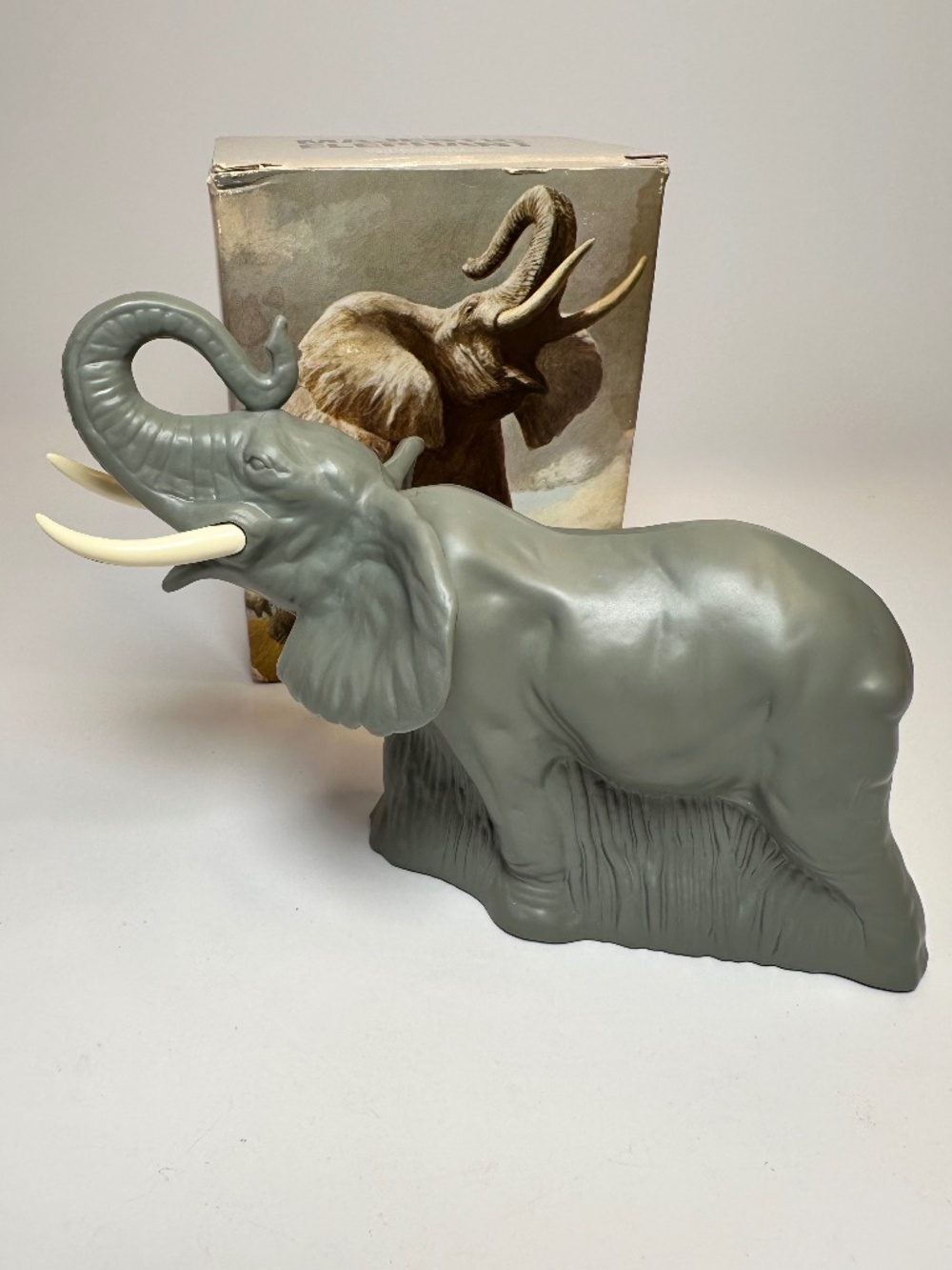 Vintage Avon Majestic Elephant Aftershave Bottle Wild Country w/Box